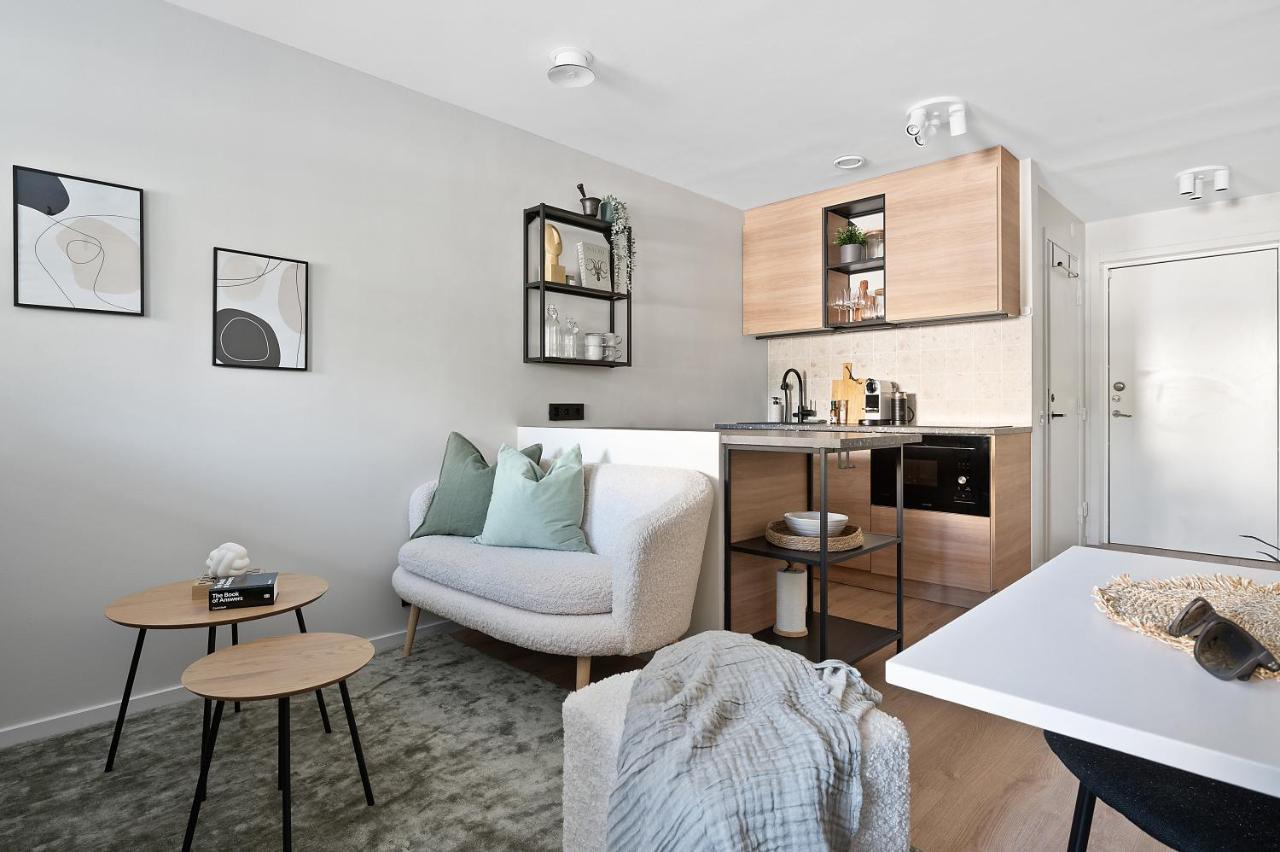 Beachside Junior Suite - 16Min From City Centre Stockholm Exterior photo